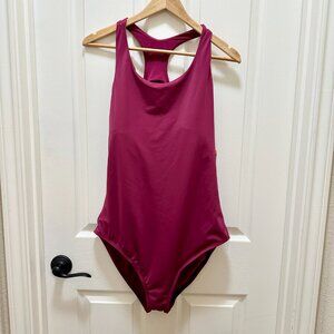 New TYR One Piece Swimsuit Women's Size XXL Burgundy Red UPF 50 Control Fit